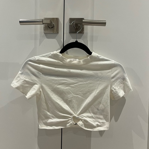 Crop top - Picture 1 of 1